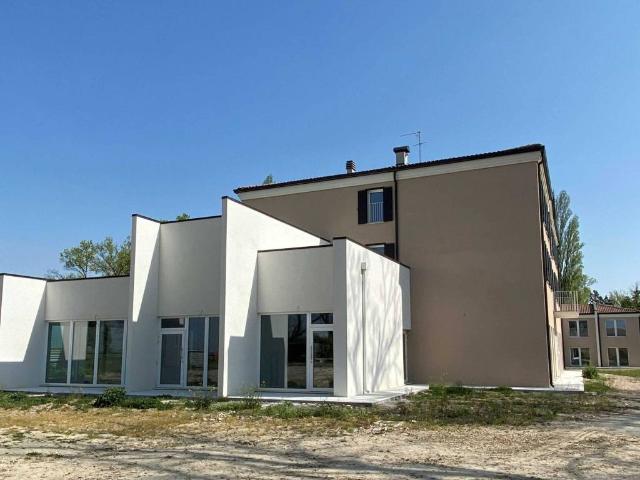 Palazzo in vendita a Unione Alto Ferrarese, Vigarano Mainarda