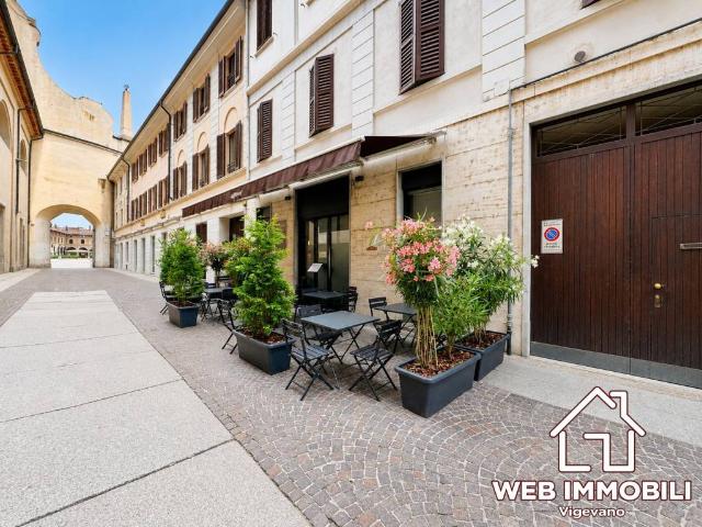 Palazzo in vendita a Vigevano, Lombardia