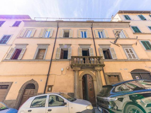 Palazzo in vendita a Vignanello, Lazio