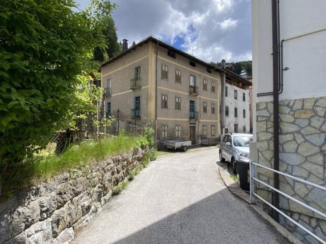 Palazzo in vendita a Vigo Di Cadore, Veneto