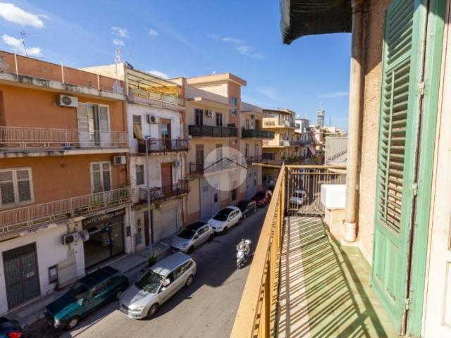 Palazzo in vendita a Villabate, Palermo