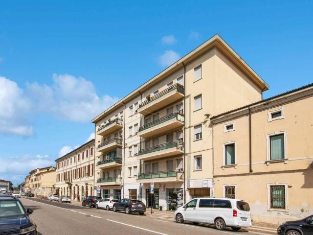 Palazzo in vendita a Villafranca Di Verona, Veneto
