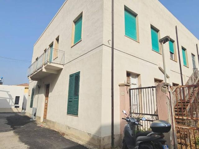 Palazzo in vendita a Castelluccio, Villafranca Tirrena