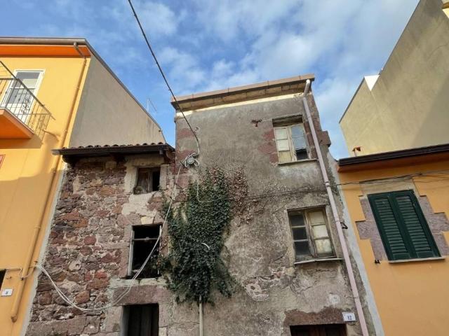 Palazzo in vendita a Villanova Monteleone, Sardigna/Sardegna