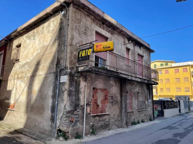Palazzo in vendita a Calabria, Cosenza