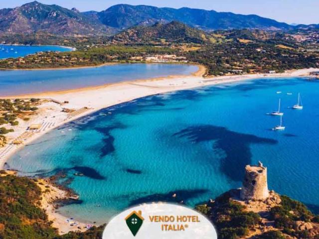 Palazzo in vendita a Villasimius, Sardigna/Sardegna