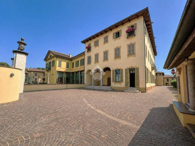 Palazzo in vendita a Oreno, Vimercate