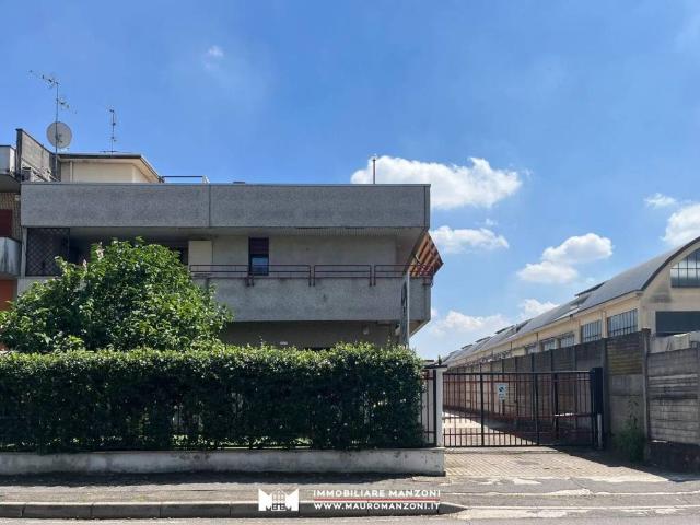 Palazzo in vendita a Vimodrone, Lombardia