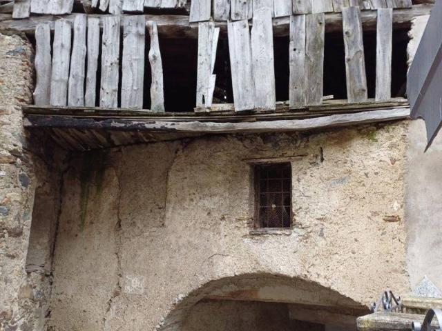 Palazzo in vendita a Comunità montana della valle Camonica, Vione