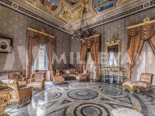 Palazzo in vendita a Vittoria