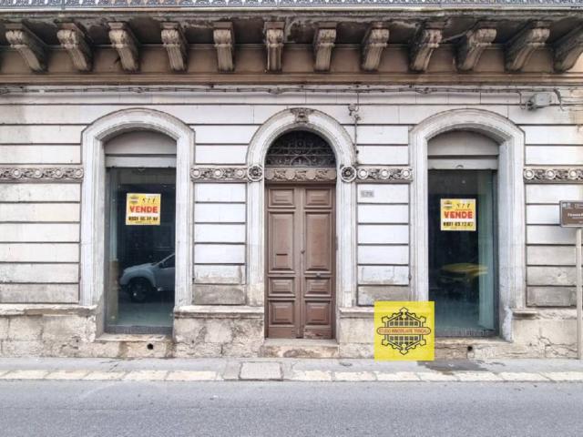 Palazzo in vendita a Vittoria, Sicilia