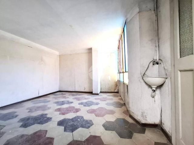 Palazzo in vendita a Voghera, Lombardia