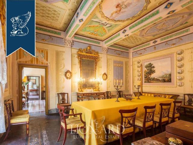 Palazzo in vendita a Volterra, Toscana
