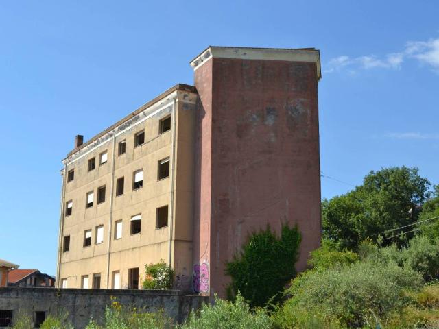 Palazzo in vendita a Zafferana Etnea, Sicilia