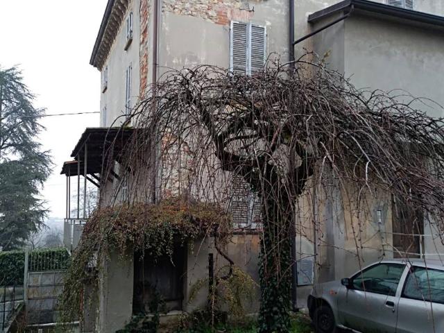 Palazzo in vendita a Case Pallaroni, Ziano Piacentino