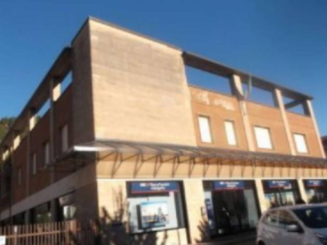 Palazzo in vendita a Comunità Montana della Valle Brembana, Zogno