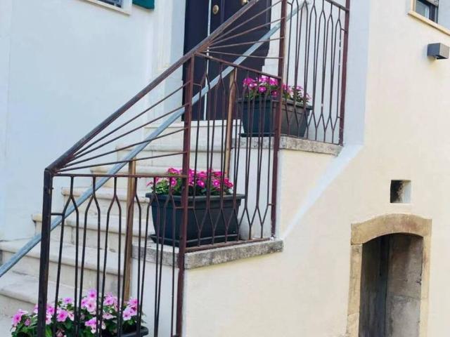 Palazzo in vendita a Zungoli, Campania