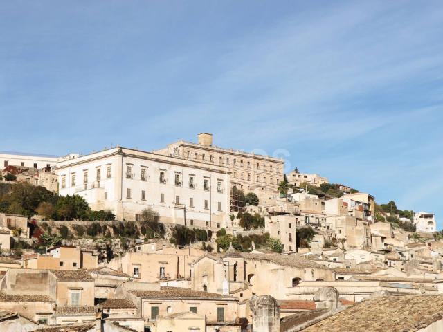 Palazzo in vendita a Modica Alta, Marina Di Modica