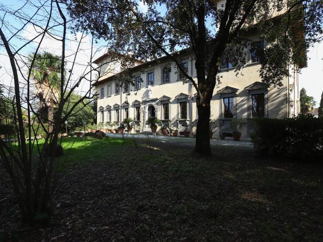 Palazzo in vendita a Porta a Lucca, Pisa