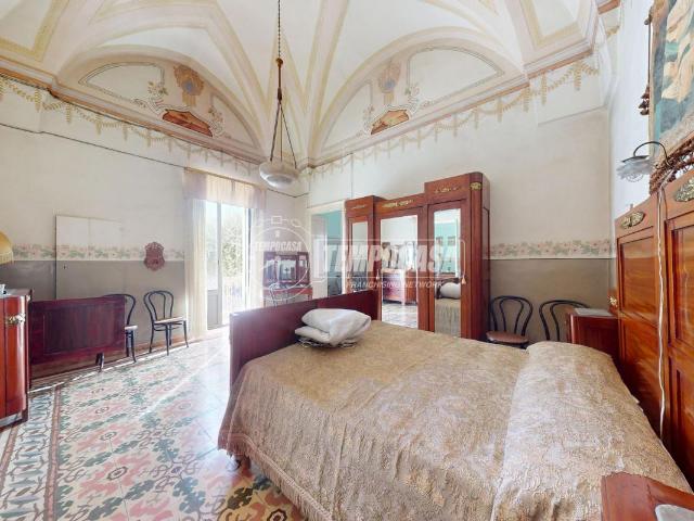 Palazzo in vendita a Puglia, Lecce