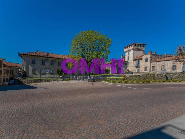 Palazzo in vendita a Mezzana, Somma Lombardo