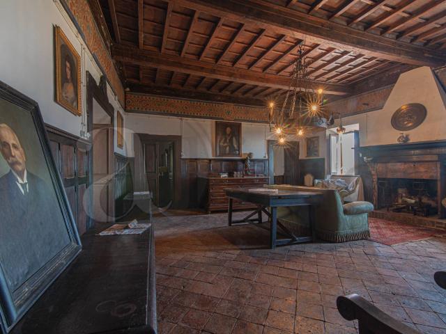 Palazzo in vendita a Centro Storico, Frosinone