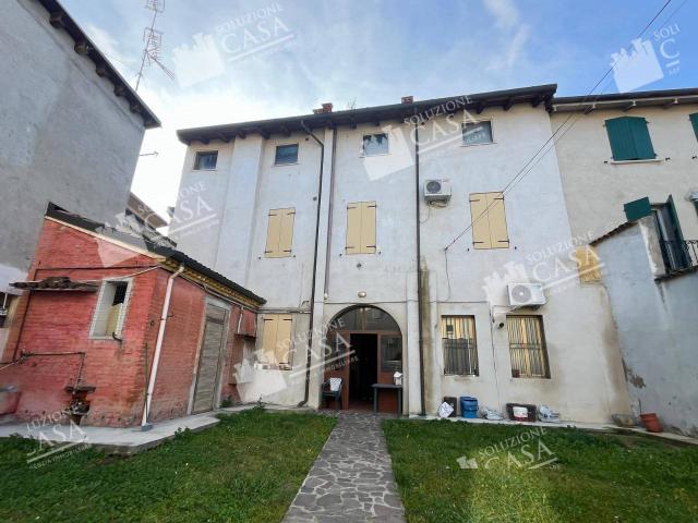 Palazzo in vendita a Unione Reno Galliera, Pieve Di Cento