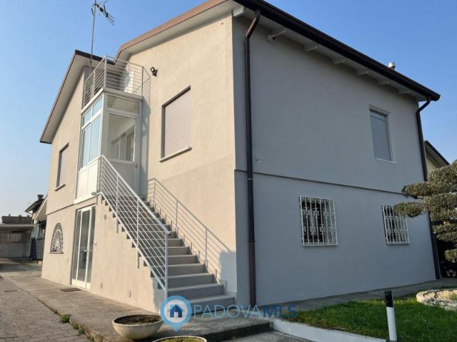 Palazzo in vendita a Albignasego