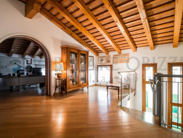Palazzo in vendita a Albignasego, Veneto