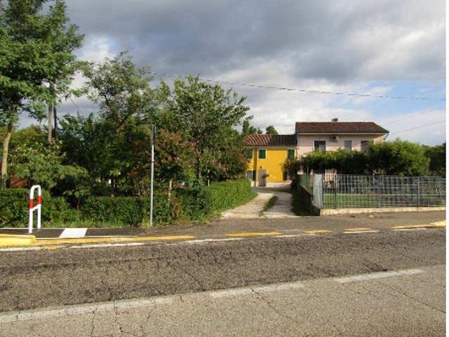 Palazzo in vendita a Arcole, Verona