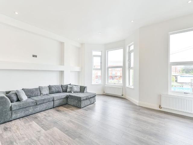 Apartment for rent in Harlesden, Greater London