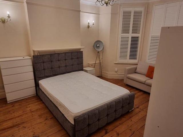 House for rent in London Borough of Richmond upon Thames, Greater London