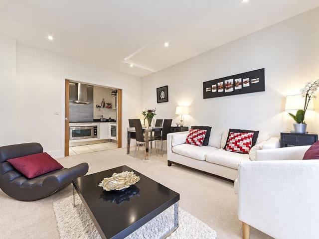 Apartment for rent in St. John's Wood, Greater London