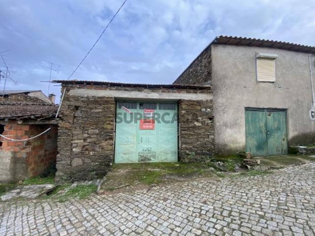 Armazém venda em Vinhas, Lamas