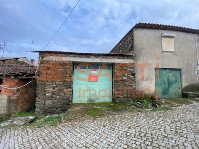 Armazém venda em Vinhas, Lamas