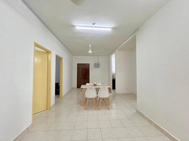 Condominium for sale in Petaling, Damansara Damai