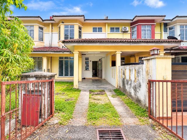 Terraced House for sale in Seri Kembangan, Majlis Bandaraya Subang Jaya