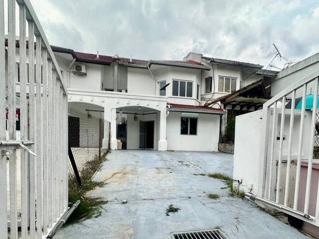 Terraced House for sale in Petaling, Damansara Damai