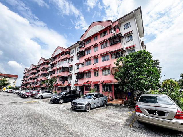 Apartment for sale in Langat, Selangor