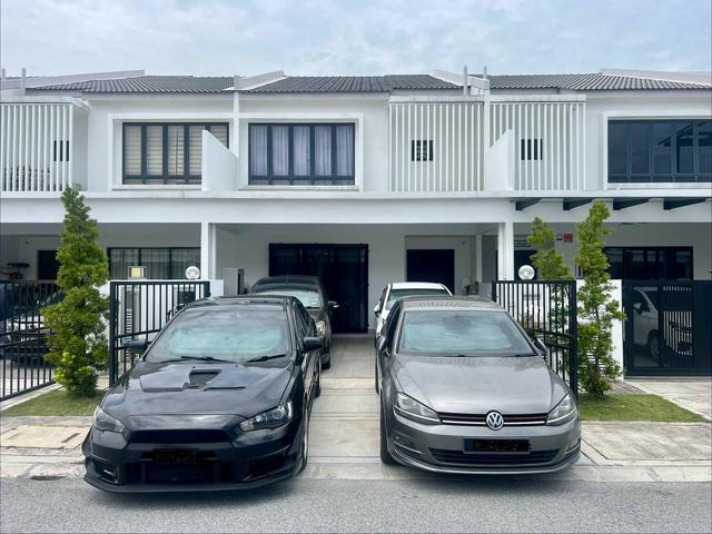 Terraced House for sale in Tanjong Sepat, Selangor
