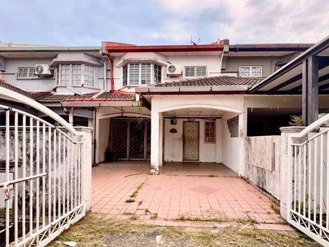 Terraced House for sale