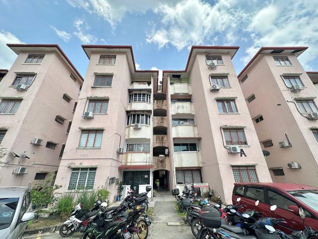 Apartment for sale in Langat, Selangor