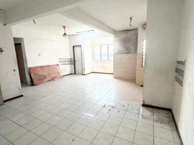 Apartment for sale in Port Klang, Selangor