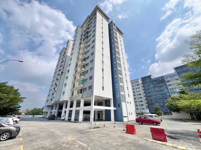 Apartment for sale in Kajang, Langat