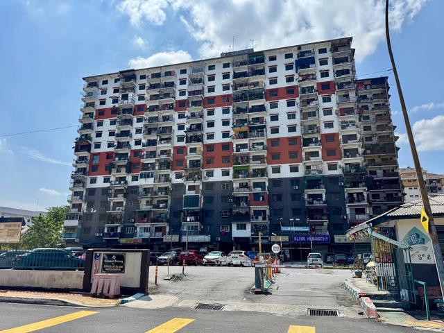 Flat for sale in Petaling, Damansara Damai