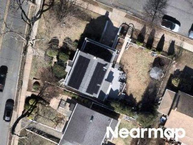 House for sale in Teaneck