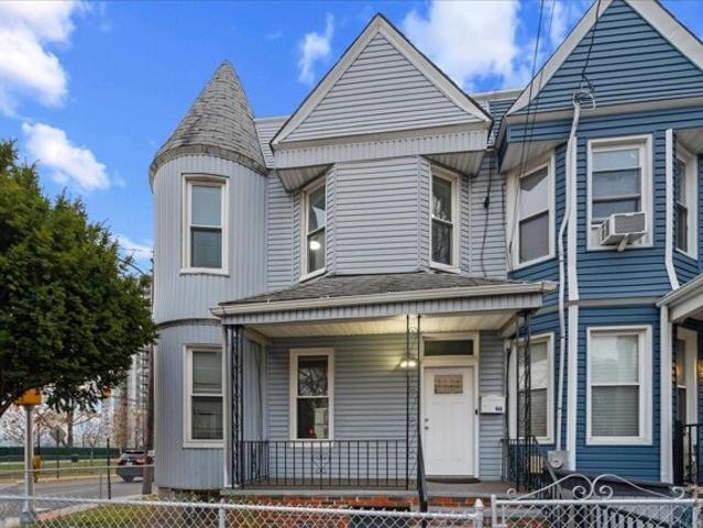 House for sale in Hudson, New Jersey