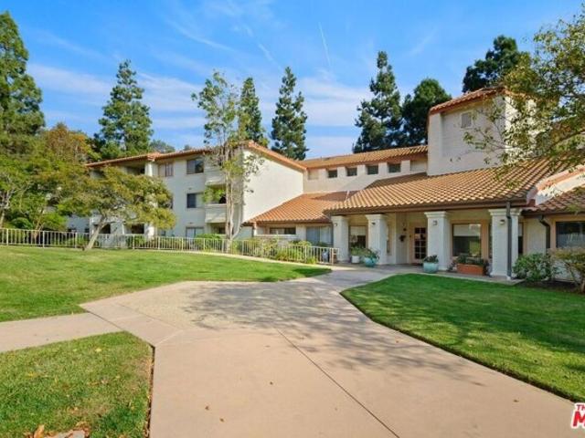Condo for sale in Canoga Park, California