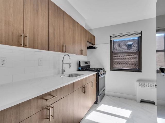 Apartment for rent in Palisades Park, New Jersey