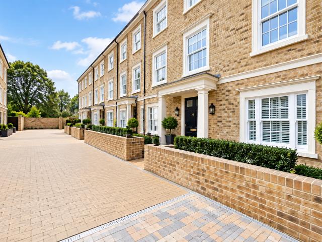 House for rent in London Borough of Hounslow, Greater London